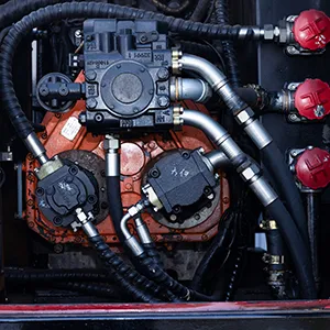 Verteilergetriebe und Hydraulikpumpen-Baugruppe